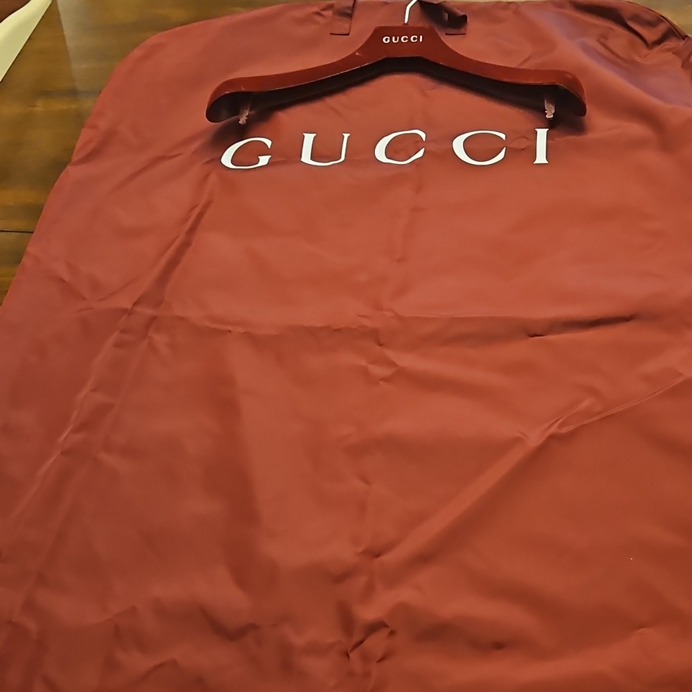 Gucci Beige Monogram Quilted Puffer Jacket - Picture 14 of 14
